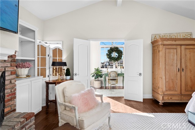 708 Orchid Avenue, Corona del Mar CA: https://media.crmls.org/medias/77fea721-e616-4320-b403-54bb85d98f6a.jpg
