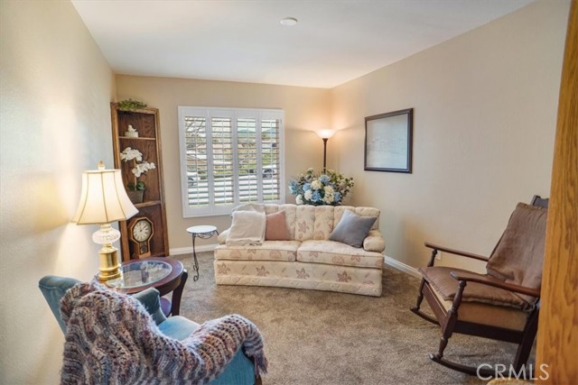 Detail Gallery Image 13 of 21 For 26335 Long Oak Dr, Newhall,  CA 91321 - 3 Beds | 2 Baths