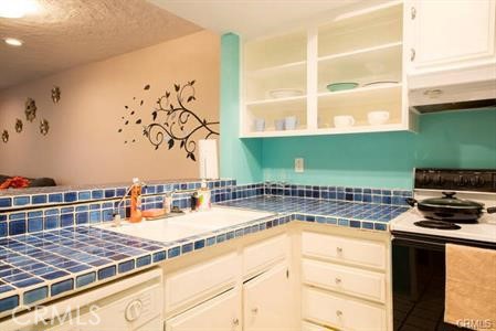 278 N Wilshire Avenue, Anaheim CA: https://media.crmls.org/medias/77fef58e-8b98-4679-852c-de815257b920.jpg
