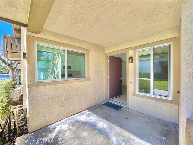 Detail Gallery Image 2 of 13 For 134 Clearbrook, Irvine,  CA 92614 - 2 Beds | 2 Baths