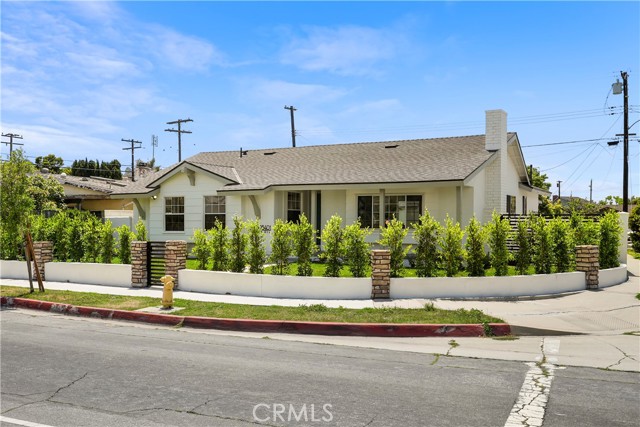 23401 Anza Ave, Torrance CA: https://media.crmls.org/medias/77ff98d8-e52c-4d5f-8058-29f6fd378fe3.jpg
