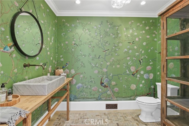 Detail Gallery Image 15 of 45 For 464 Holly, Laguna Beach,  CA 92651 - 4 Beds | 3/1 Baths