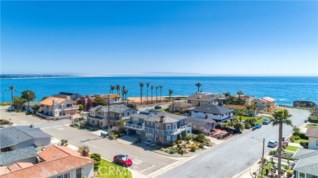427 Water, Pismo Beach CA: https://media.crmls.org/medias/78000c97-5491-4551-86c9-10c2bd476b8c.jpg
