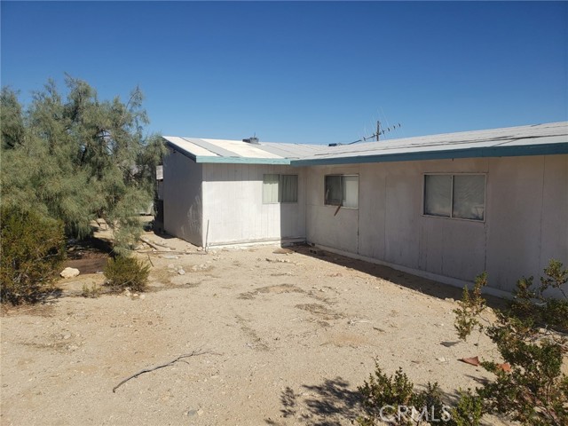 Detail Gallery Image 8 of 10 For 69626 Pluto St, Twentynine Palms,  CA 92277 - 5 Beds | 2 Baths