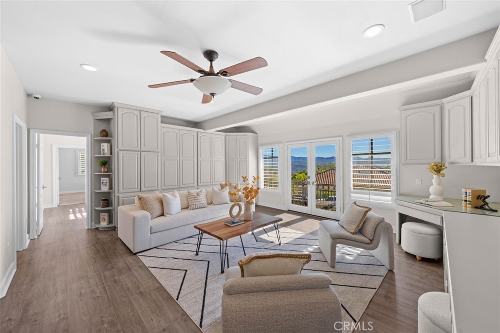 MLS #OC25258799 image #33