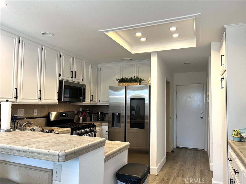 MLS #OC25273791 image #18