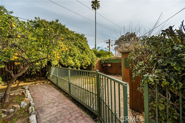 Detail Gallery Image 31 of 36 For 4545 Sunnyside Dr, Riverside,  CA 92506 - 2 Beds | 2 Baths