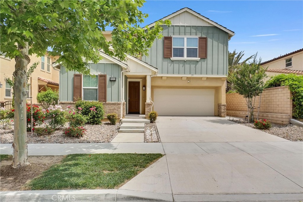 3231 E La Avenida Drive
