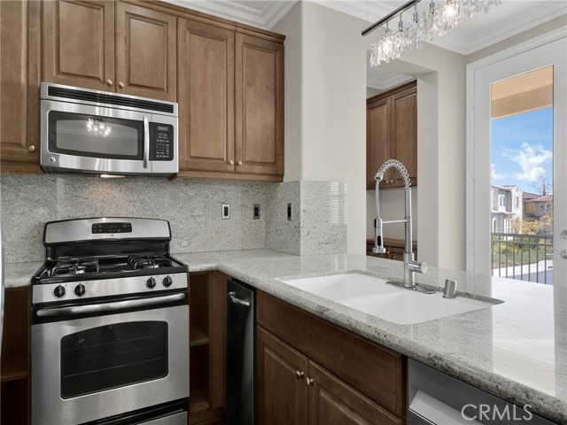 Detail Gallery Image 12 of 39 For 11231 Paseo Sonesta, Porter Ranch,  CA 91326 - 2 Beds | 2 Baths