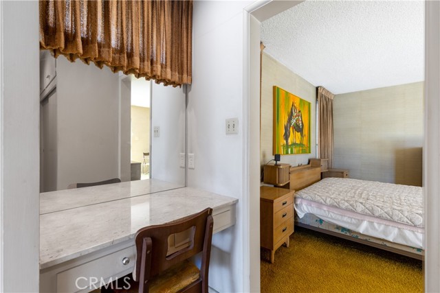 Detail Gallery Image 27 of 46 For 4955 Southridge Ave, View Park,  CA 90043 - 4 Beds | 4/1 Baths