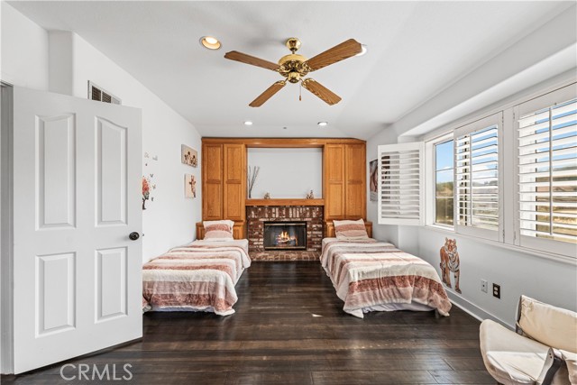 Detail Gallery Image 27 of 44 For 28314 Easton Ln, Saugus,  CA 91350 - 6 Beds | 3 Baths