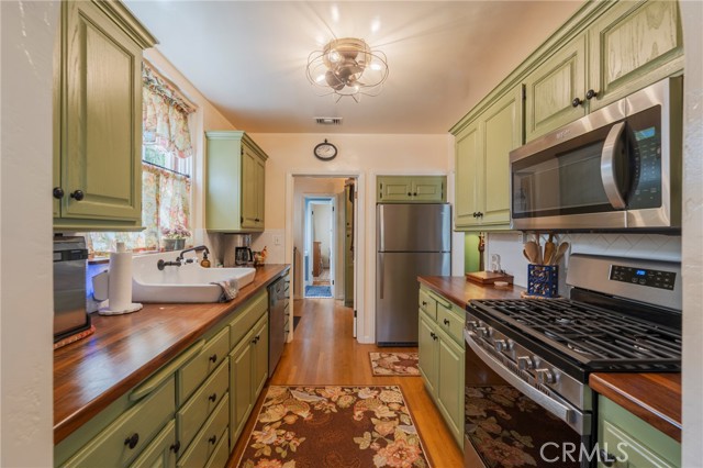 Detail Gallery Image 21 of 54 For 331 N Pine, Anaheim,  CA 92805 - 3 Beds | 1/1 Baths