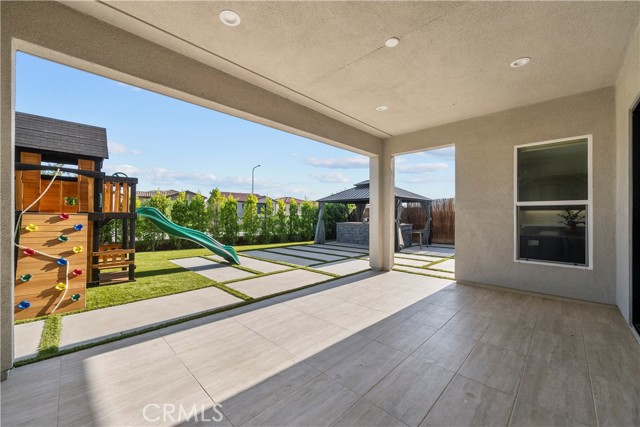 Image 24 of 33 For 20720 Liana Court