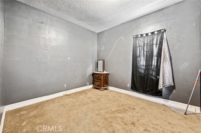 Detail Gallery Image 8 of 37 For 673 W 9th St, San Bernardino,  CA 92410 - 4 Beds | 2 Baths