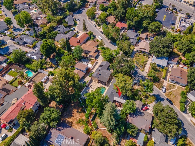 3828 2nd Avenue, La Crescenta CA: https://media.crmls.org/medias/7802f1ce-ce57-4171-9a9d-7e3c1428ba86.jpg