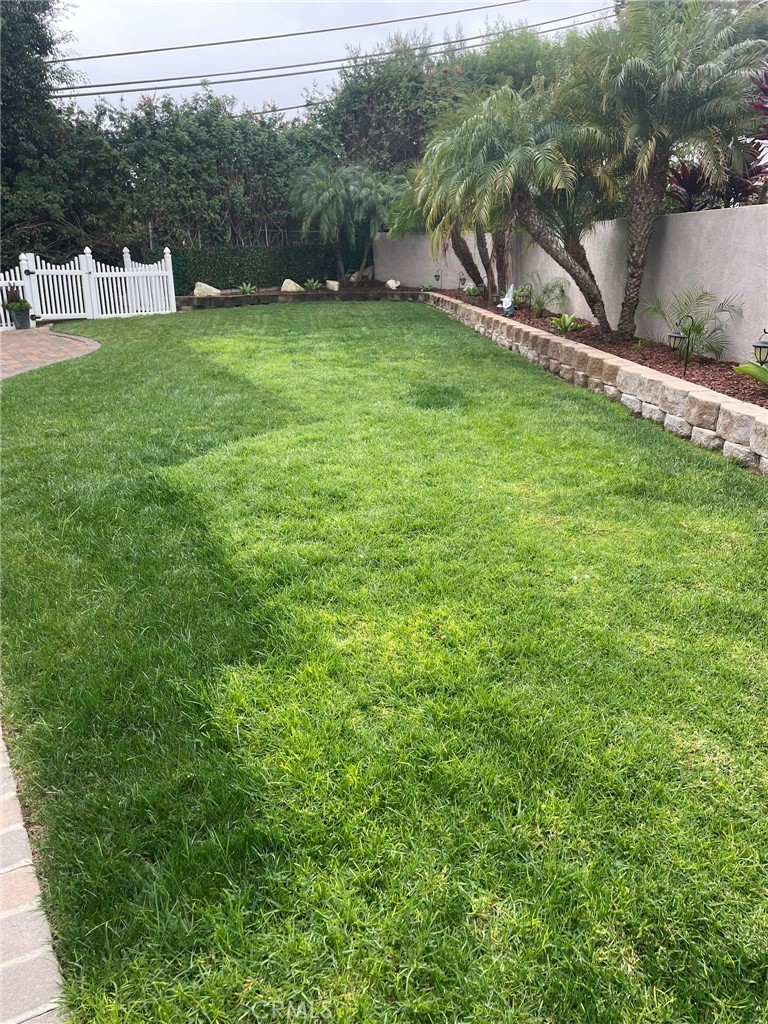https://media.crmls.org/medias/7803056b-2c37-4693-aecd-9df807ea3863.jpg?preset=X-Large
