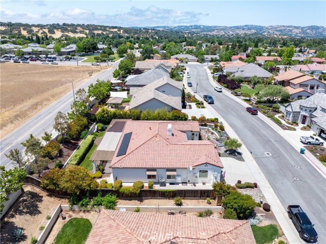 328 Cool Valley Drive, Paso Robles CA: https://media.crmls.org/medias/78033a69-f211-48ef-8a42-01600b746eba.jpg