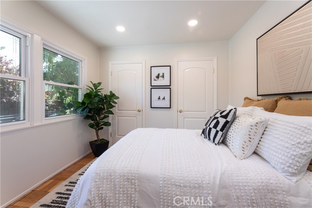 2054 Pattiz Avenue, Long Beach CA: https://media.crmls.org/medias/7803c9cd-f09b-4c28-8bdb-c301ee1aa988.jpg