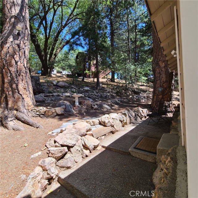 31662 Panorama Drive, Running Springs CA: https://media.crmls.org/medias/7803f5f2-8d43-4da0-9a3a-8c9e91bbc143.jpg