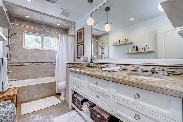 Detail Gallery Image 31 of 40 For 669 25th St, Manhattan Beach,  CA 90266 - 4 Beds | 4 Baths
