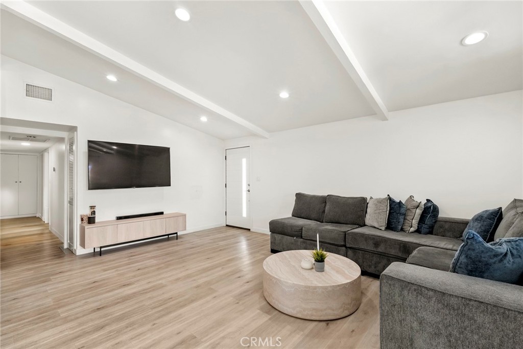 MLS #SR26089385 image #7