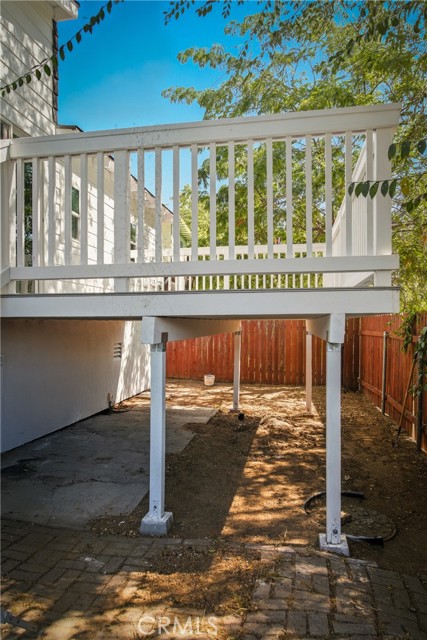 Detail Gallery Image 9 of 26 For 6150 Strickland Ave, Los Angeles,  CA 90042 - 3 Beds | 2 Baths