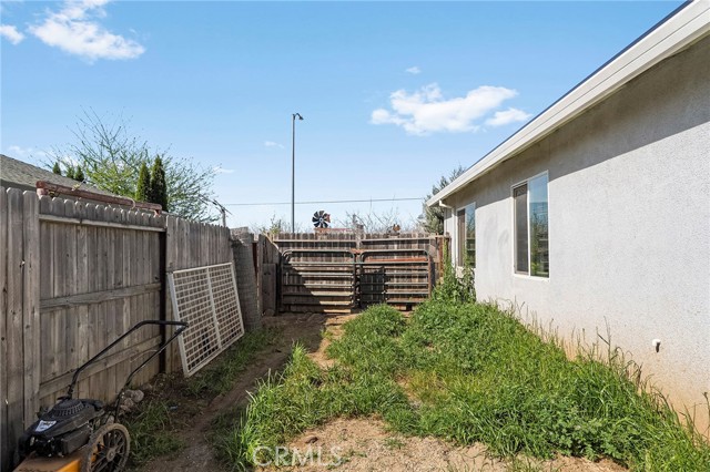 Image 34 of 37 For 3240 4th St  