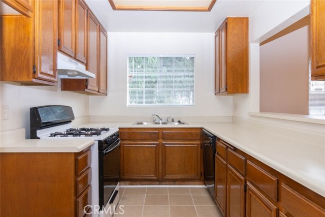 Detail Gallery Image 12 of 29 For 404 Lincoln Ave, Glendale,  CA 91205 - – Beds | – Baths