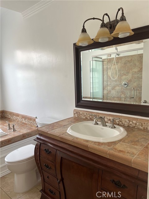 Detail Gallery Image 8 of 17 For 17141 Tribune, Granada Hills,  CA 91344 - 5 Beds | 4 Baths