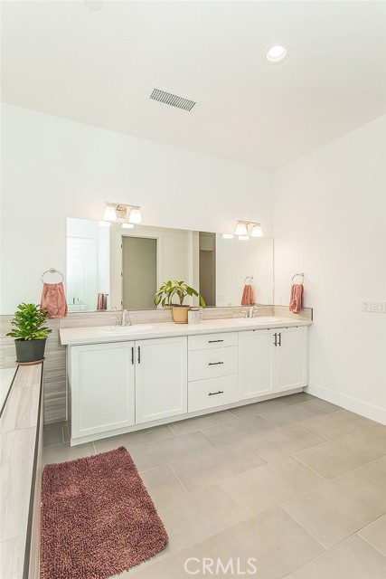 Detail Gallery Image 33 of 75 For 948 Beaver Pond, Madera,  CA 93636 - 4 Beds | 3/1 Baths