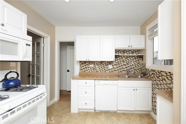 Detail Gallery Image 22 of 50 For 1238 N Kenwood, Burbank,  CA 91505 - – Beds | – Baths