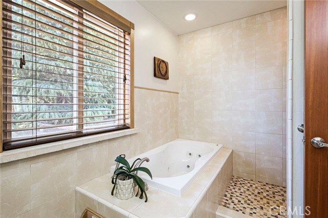 Detail Gallery Image 23 of 50 For 3995 Dusty Ln, Chico,  CA 95973 - 3 Beds | 2/1 Baths
