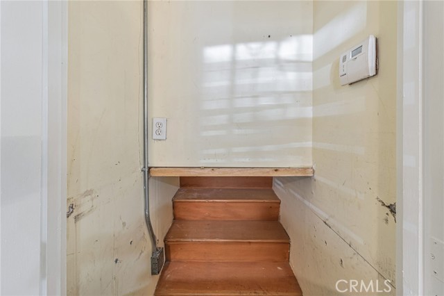 Image 36 of 41 For 688 66th Street
