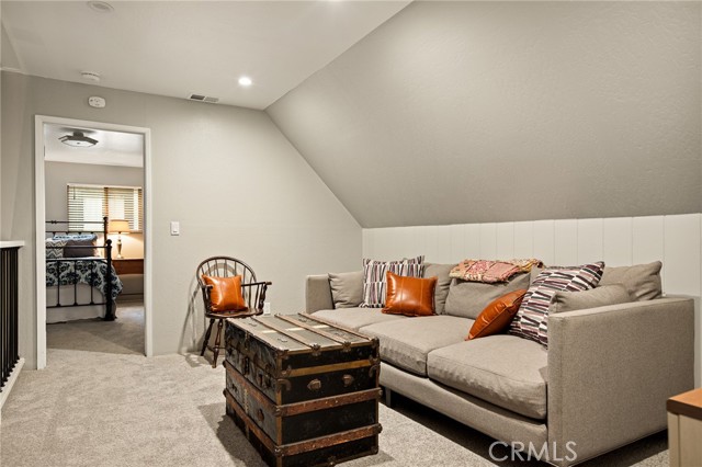 Detail Gallery Image 34 of 39 For 435 Riviera Dr, Lake Arrowhead,  CA 92352 - 3 Beds | 2/1 Baths