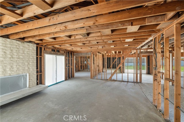 Detail Gallery Image 10 of 14 For 807 Aldebaran Cir, Newport Beach,  CA 92660 - 6 Beds | 3/1 Baths