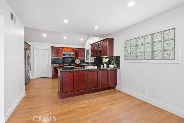 Detail Gallery Image 46 of 52 For 4013 via Manzana, San Clemente,  CA 92673 - 5 Beds | 3/1 Baths