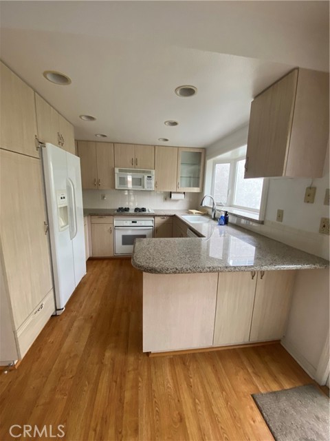 25236 Lawton Avenue, Loma Linda CA: https://media.crmls.org/medias/7809d1f4-2356-4e36-b877-f998b6e6ae17.jpg