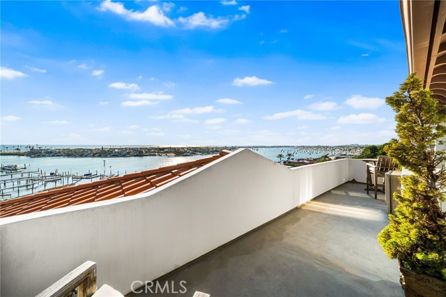 Detail Gallery Image 49 of 66 For 2301 Pacific Dr, Corona Del Mar,  CA 92625 - 4 Beds | 3/1 Baths