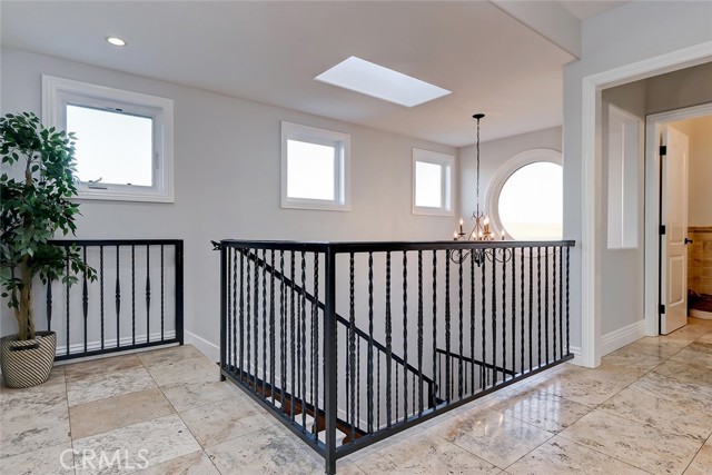 720 10th Street, Hermosa Beach, California 90254, 4 Bedrooms Bedrooms, ,3 BathroomsBathrooms,Residential,Sold,10th,SB21226543