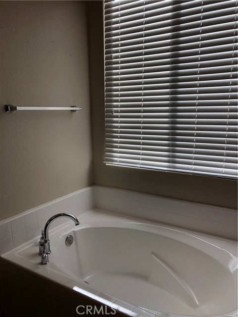 Detail Gallery Image 30 of 63 For 12941 Rising Moon Way, Victorville,  CA 92392 - 4 Beds | 2 Baths
