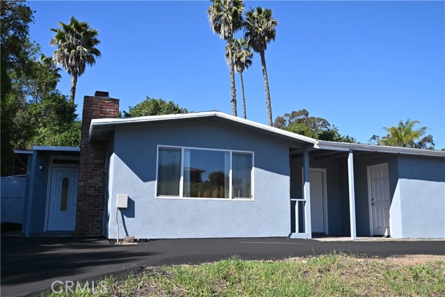 Detail Gallery Image 2 of 13 For 305 Civic Center Dr, Vista,  CA 92084 - 3 Beds | 2 Baths