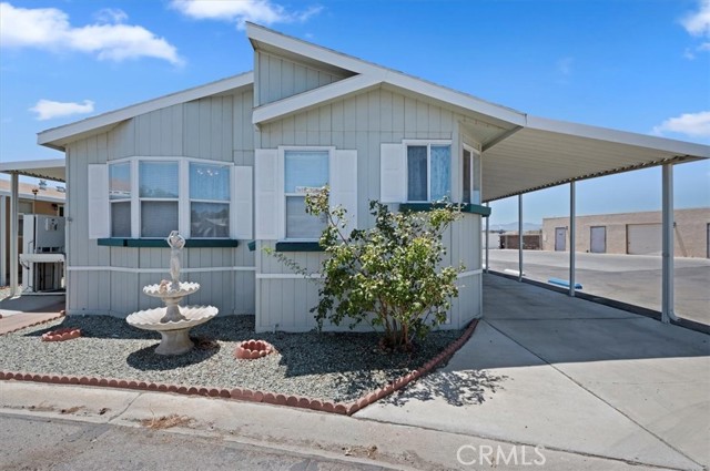 13393 Mariposa Road, Victorville CA: https://media.crmls.org/medias/780bda29-fbb4-45d8-ac9d-e45914b3ce31.jpg