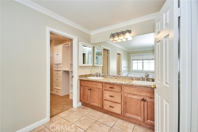 6148 Taylor Canyon Place, Rancho Cucamonga CA: https://media.crmls.org/medias/780c3ae2-984e-4c45-afdd-c8b1f1e5239d.jpg