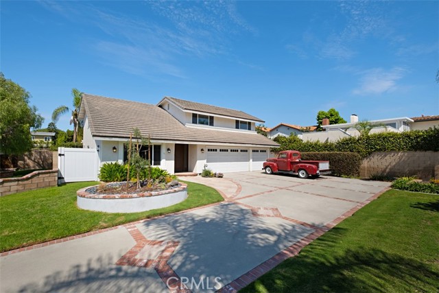 9797 La Tierra Circle, Fountain Valley, CA 92708