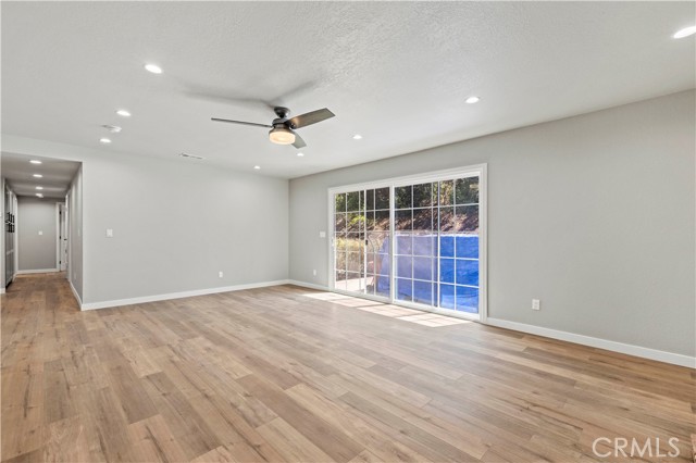 Detail Gallery Image 11 of 28 For 3036 Darlington Drive, Thousand Oaks,  CA 91362 - 3 Beds | 2 Baths