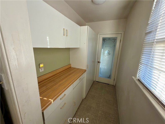 Image 9 of 15 For 5552 Vonnie