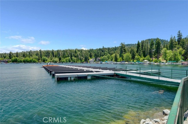 Detail Gallery Image 37 of 42 For 395 Primrose Cir #1-2,  Lake Arrowhead,  CA 92352 - 4 Beds | 3 Baths