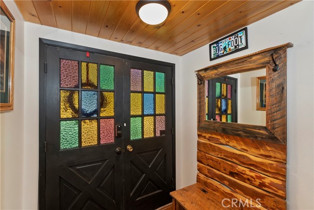 Detail Gallery Image 2 of 36 For 1126 Sugarpine Rd, Big Bear City,  CA 92314 - 2 Beds | 2 Baths