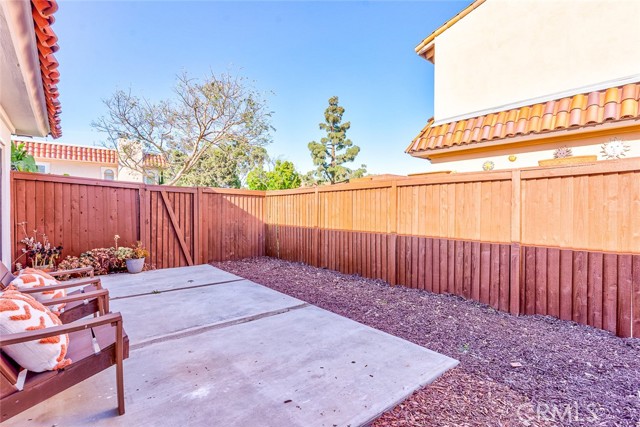 26 Seton, Irvine CA: https://media.crmls.org/medias/781119ba-f1c3-4508-9575-87e865b7d4da.jpg