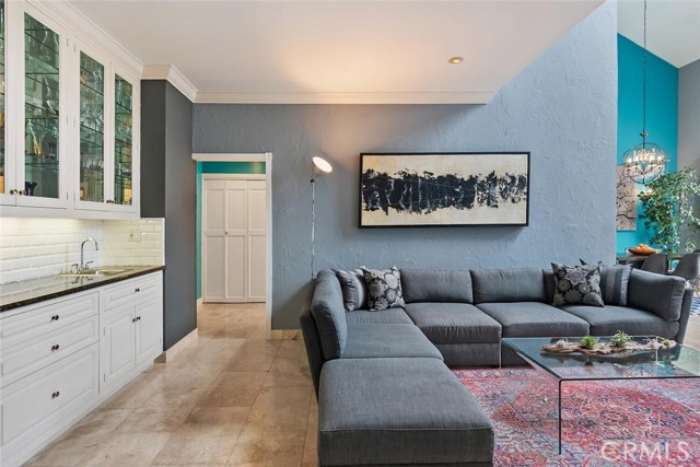 13331 Moorpark Street, Sherman Oaks CA: https://media.crmls.org/medias/7811ecec-ff0c-4f95-afd5-cee895a7aacd.jpg